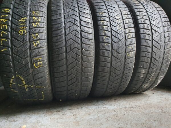Шины бу 225 55 R19 Зима Pirelli