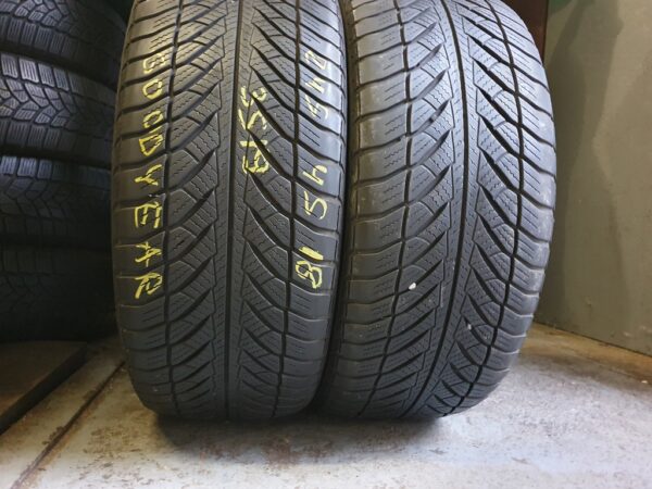 Шины бу 245 45 R18 Зима Goodyear
