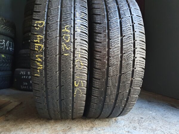 Шини бу 215 70 R15C Зима Barum