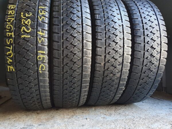 Шини бу 195 75 R16C Зима Bridgestone