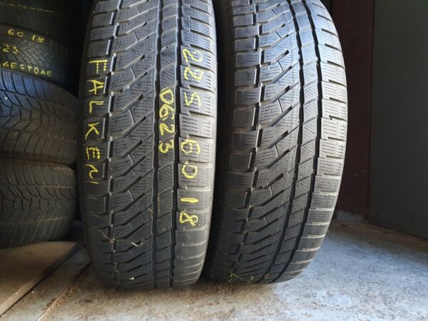 Шини бу 225 60 R18 Зима Falken