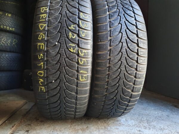 Шины бу 235 55 R19 Зима Bridgestone