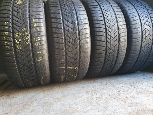 Шини бу 275 35 R19 Зима Pirelli