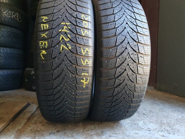 Шини бу 205 55 R17 Зима Nexen