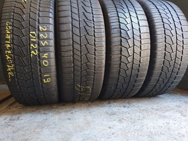 Шини бу 225 40 R19 Зима Continental