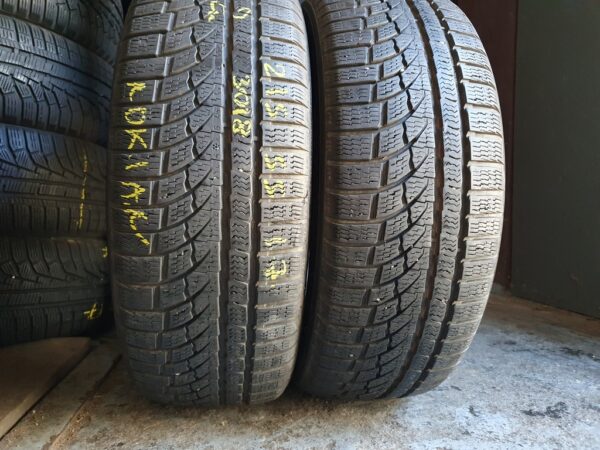 Шини бу 215 55 R17 Зима Nokian