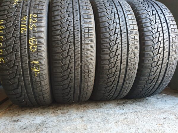 Шини бу 225 60 R17 Зима Hankook