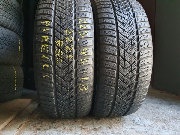 Шини бу 225 45 R18 Зима Pirelli