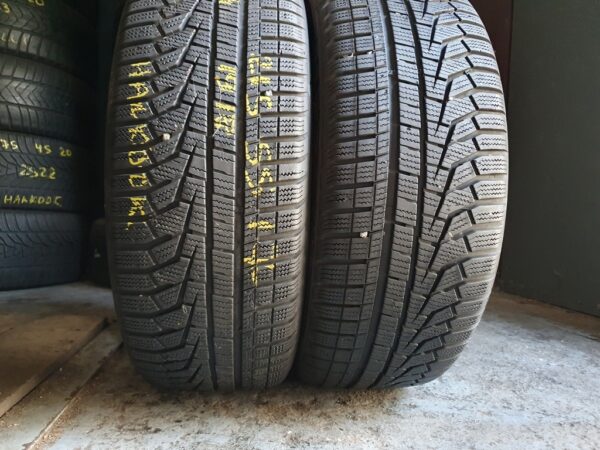 Шини бу 215 55 R17 Зима Hankook