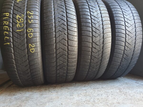 Шини бу 255 60 R20 Зима Pirelli