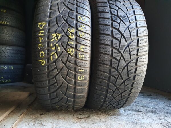 Шини бу 245 45 R19 Зима Dunlop