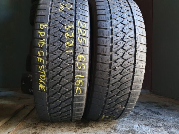 Шини бу 225 65 R16C Зима Bridgestone