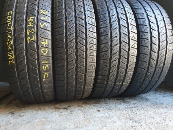 Шини бу 215 70 R15C Зима Continental