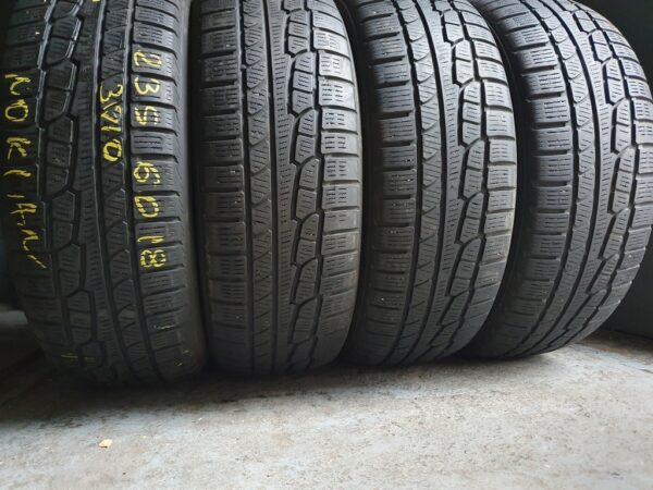 Шини бу 235 60 R18 Зима Nokian