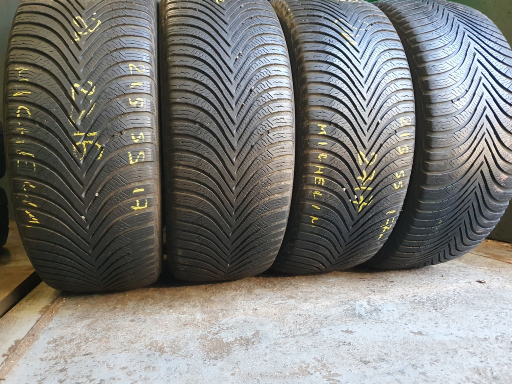 Шини бу 215 55 R17 Зима Michelin Шини бу 215 55 R17 Зима Michelin