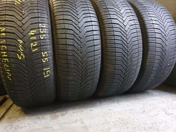 Шини бу 235 55 R19 M+S Michelin