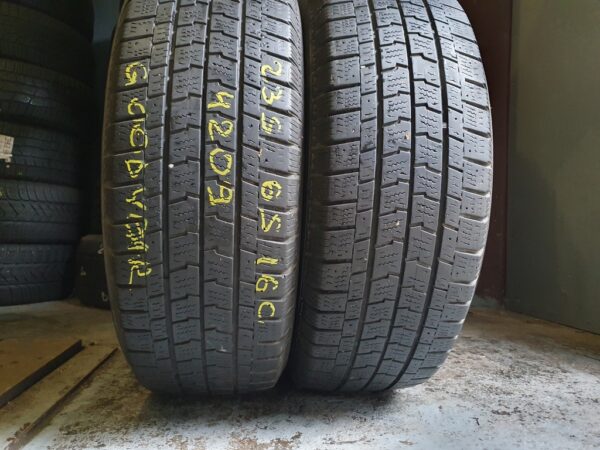 Шины бу 235 65 R16C Зима Goodyear