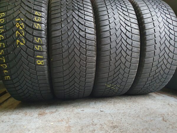 Шини бу 235 55 R18 Зима Bridgestone
