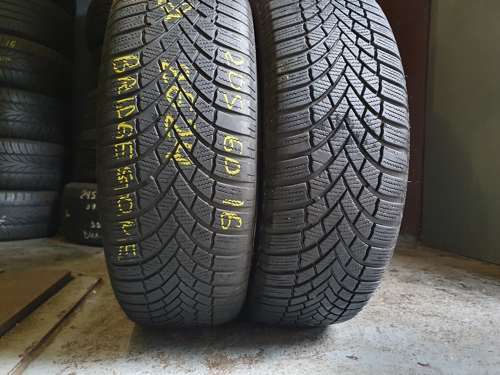 Шины бу 205 60 R16 Зима Bridgestone Шины бу 205 60 R16 Зима Bridgestone