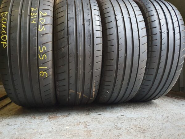 Шины бу 205 55 R16 Лето Dunlop