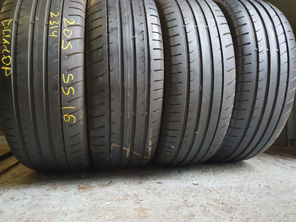 Шины бу 205 55 R16 Лето Dunlop Шины бу 205 55 R16 Лето Dunlop