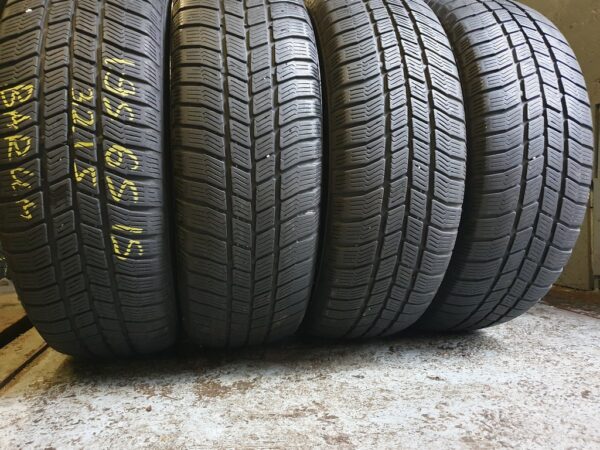 Шины бу 195 65 R15 Зима Barum