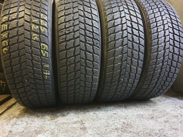 Шины бу 225 65 R17 Зима Nexen