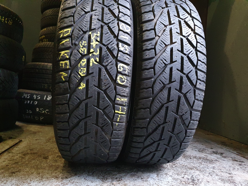 Шины бу 215 60 R17 Зима Riken Шины бу 215 60 R17 Зима Riken