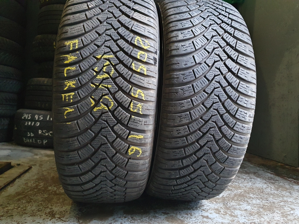 Шини бу 205 55 R16 Зима Falken Шини бу 205 55 R16 Зима Falken