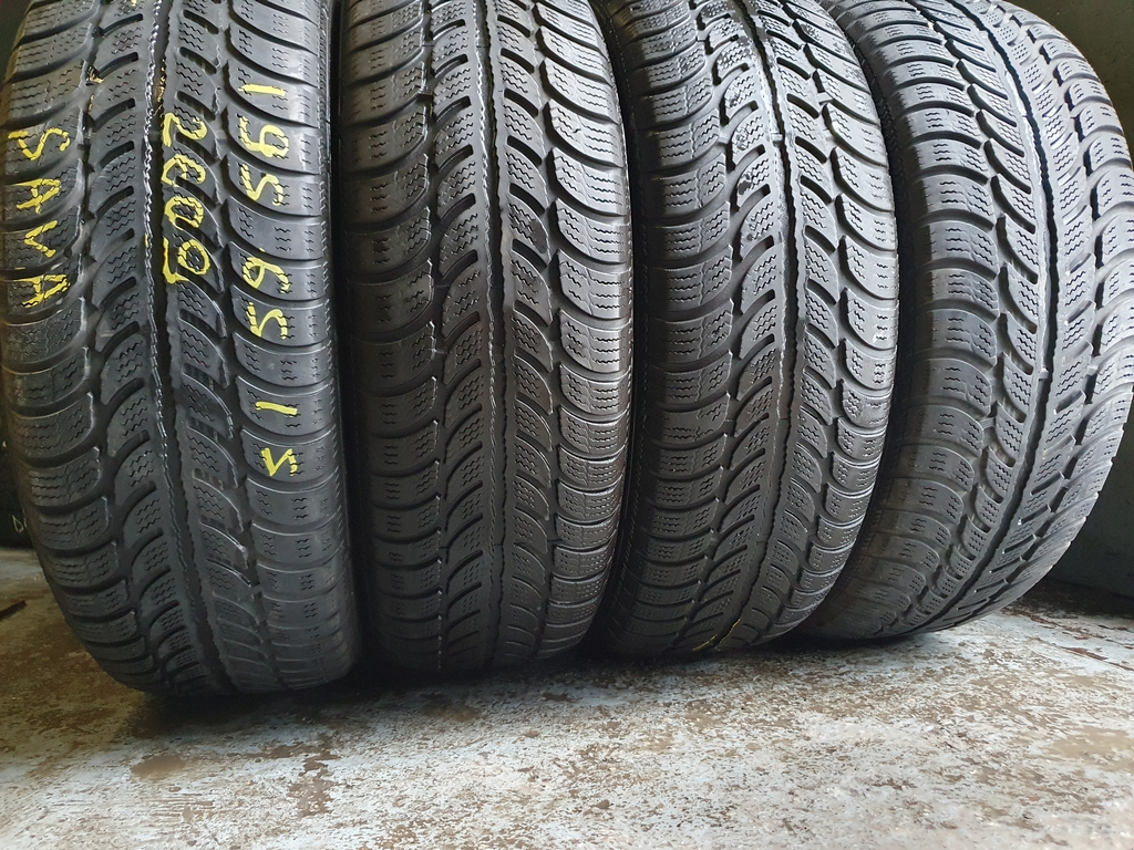 Шины бу 195 65 R15 Зима Sava Шины бу 195 65 R15 Зима Sava