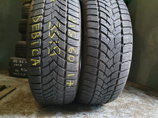 Шини бу 215 60 R17 Зима Debica