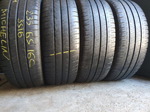 Шины бу 235 65 R16C Лето Michelin