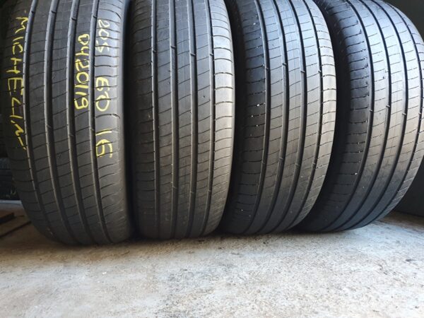 Шини бу 205 60 R16 Літо Michelin