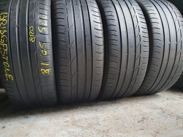 Шины бу 225 50 R18 Лето Bridgestone