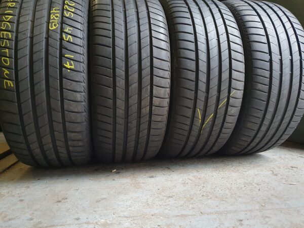 Шини бу 225 45 R17 Літо Bridgestone