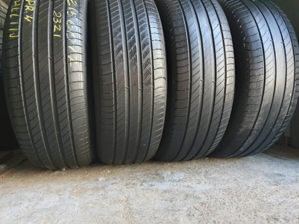 Шини бу 215 60 R17 Літо Michelin