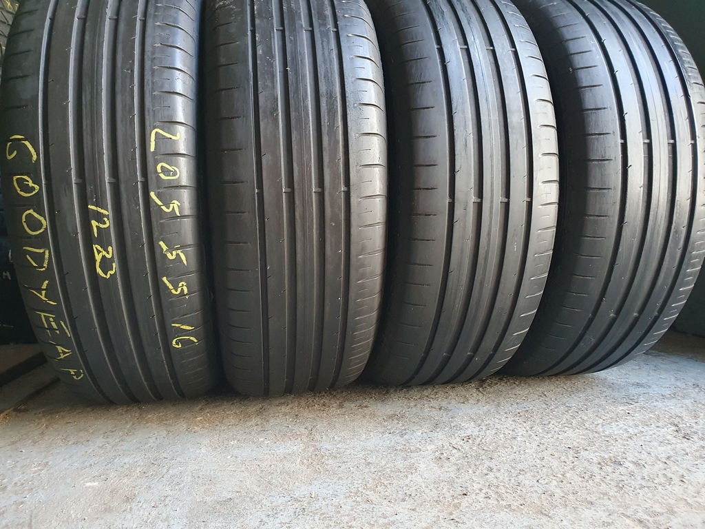 Шины бу 205 55 R16 Лето Goodyear Шины бу 205 55 R16 Лето Goodyear