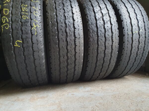 Шины бу 215 70 R15C Лето Bridgestone